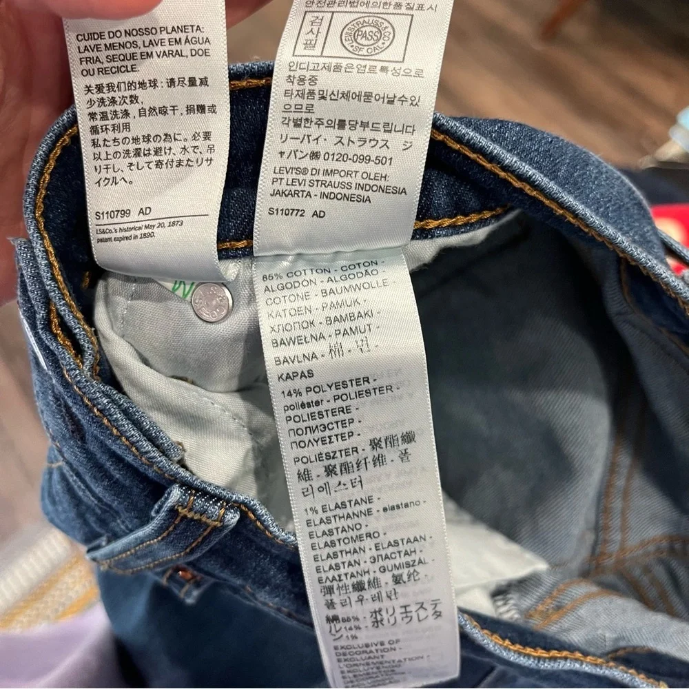 Levi's Jeans Women's 25 Ribcage Straight Ankle Dark Wash Button Fly - Picture 9 of 10